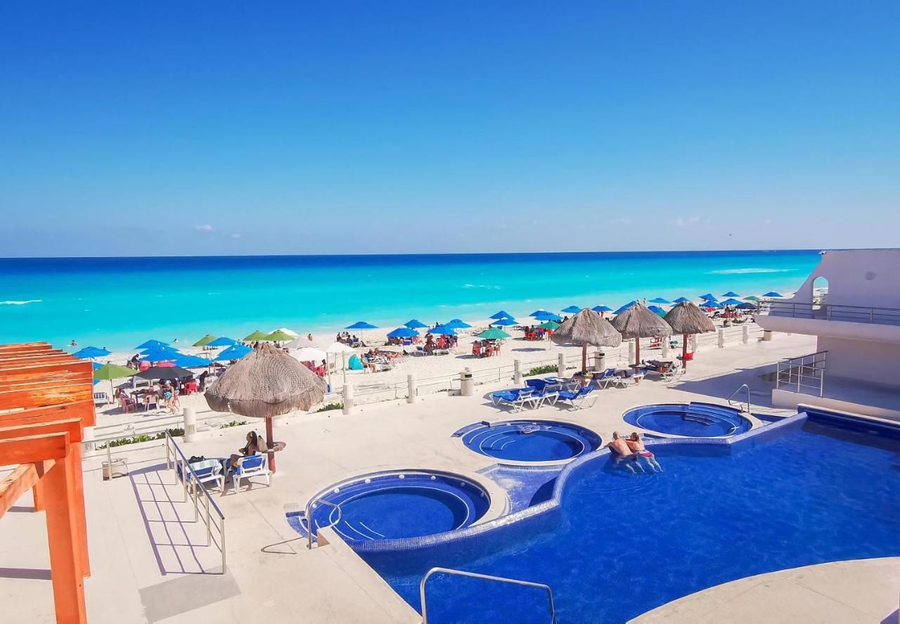 Villa Aurora Beautiful Beachfront Apartment Cancún Exteriör bild