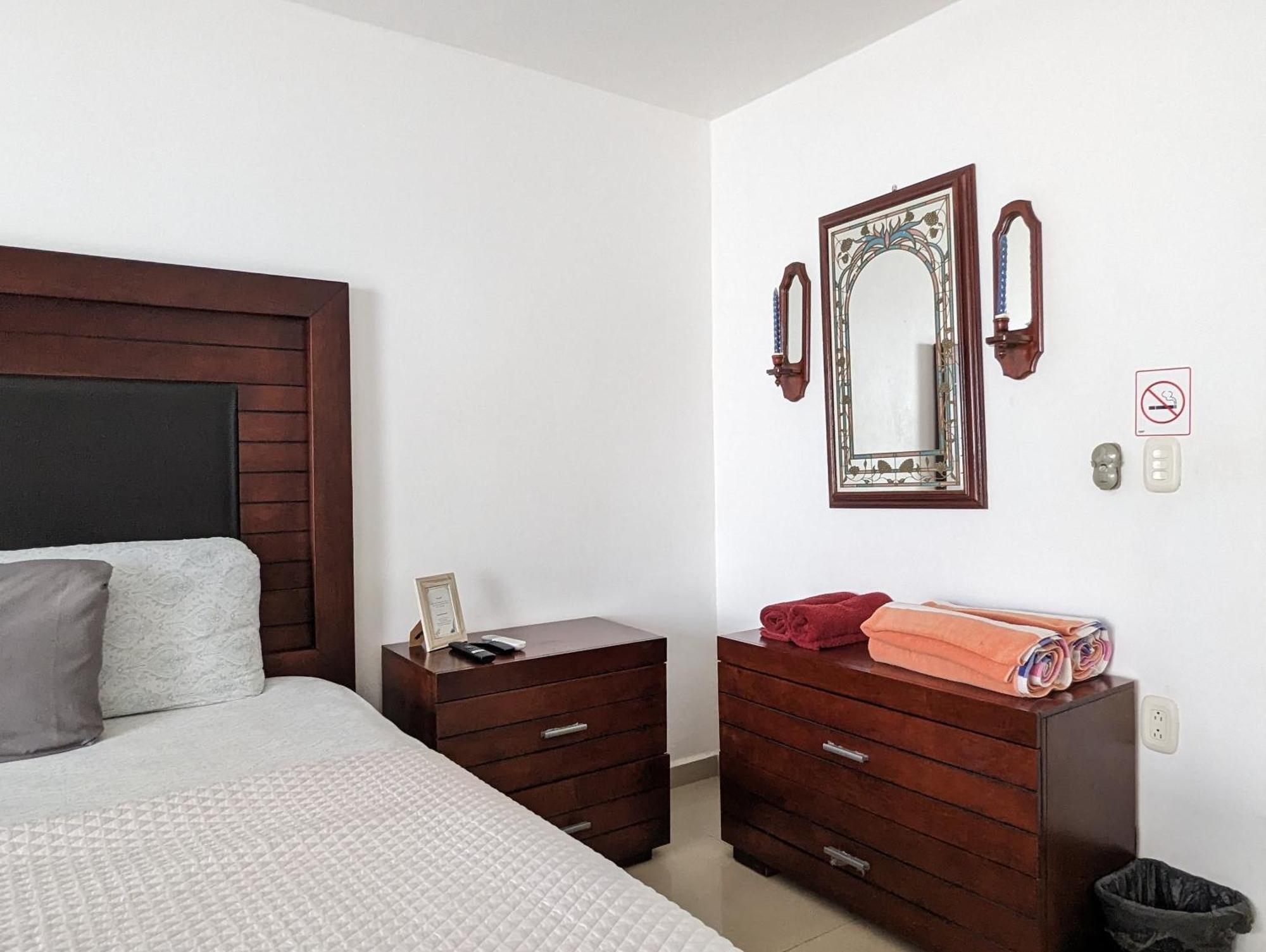 Villa Aurora Beautiful Beachfront Apartment Cancún Exteriör bild